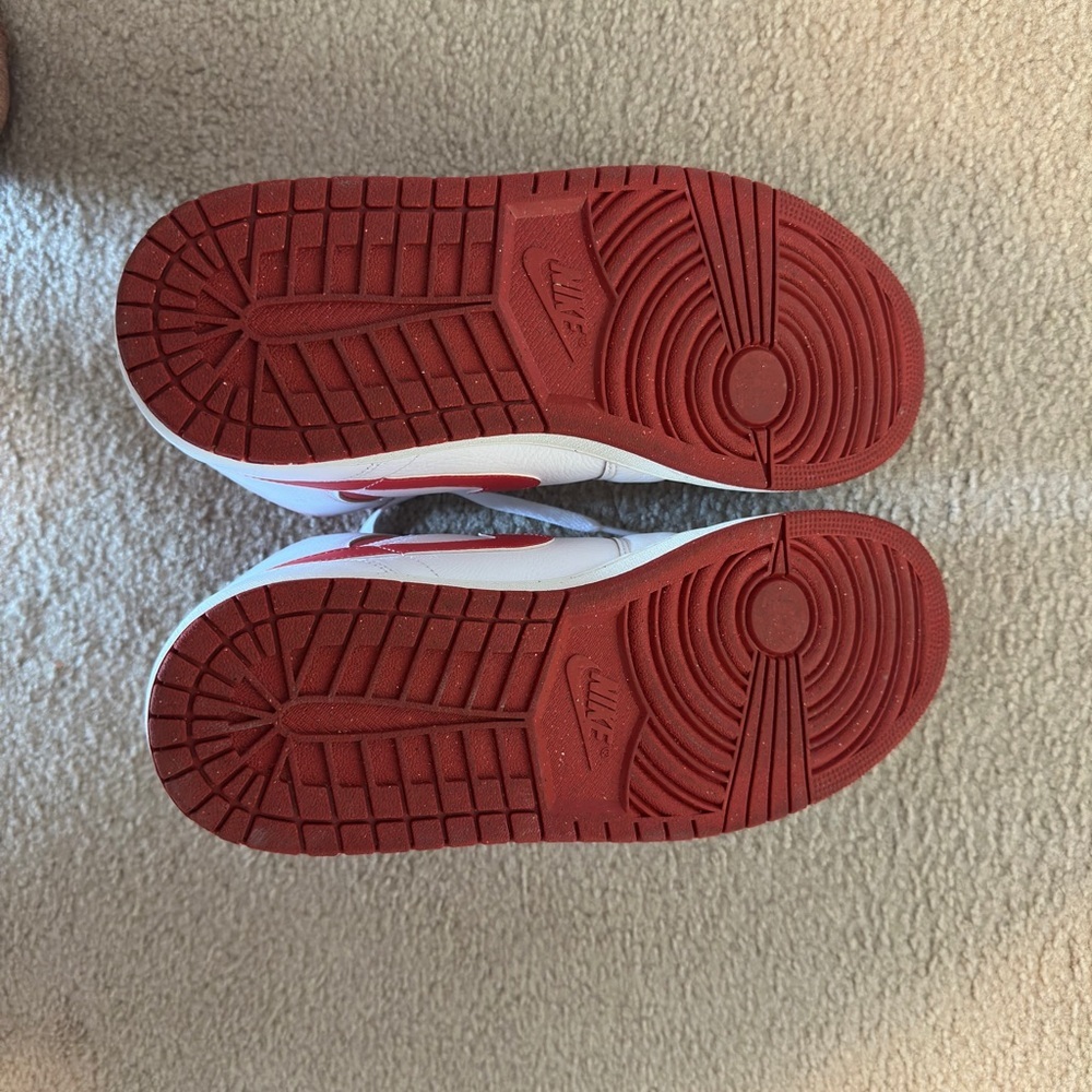 Air Jordan 1 Mid SE "Dune Red" - Picture 4 of 4